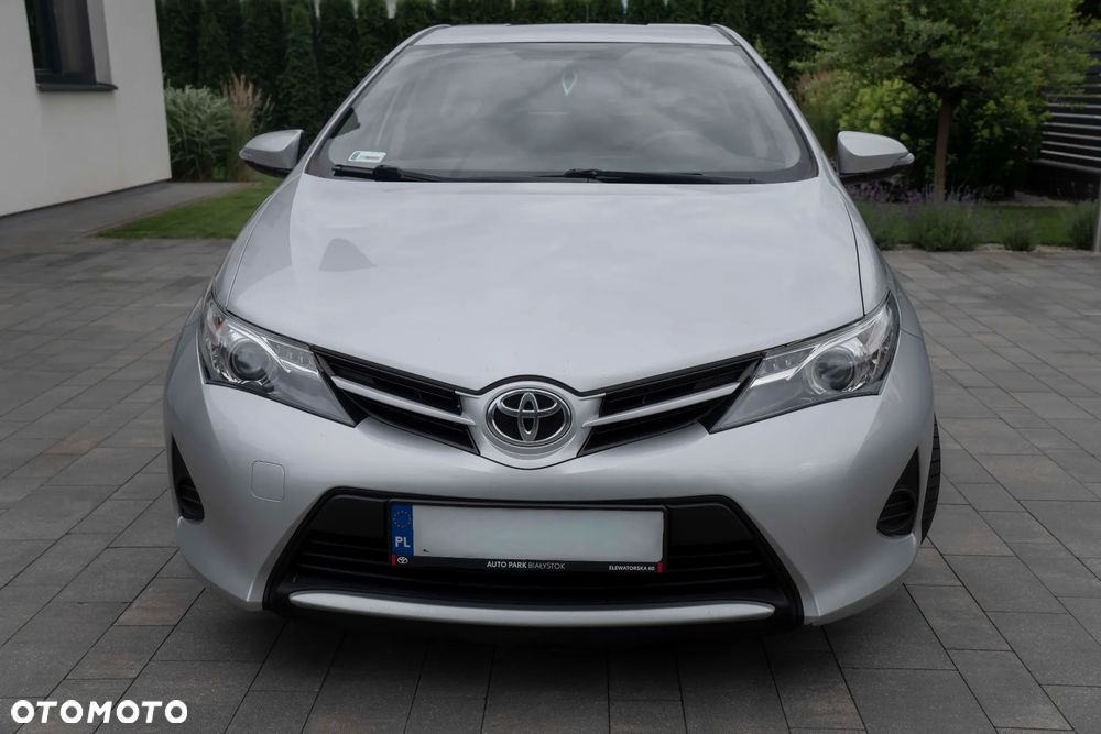 Toyota Auris 1.4 D-4D Active - 8