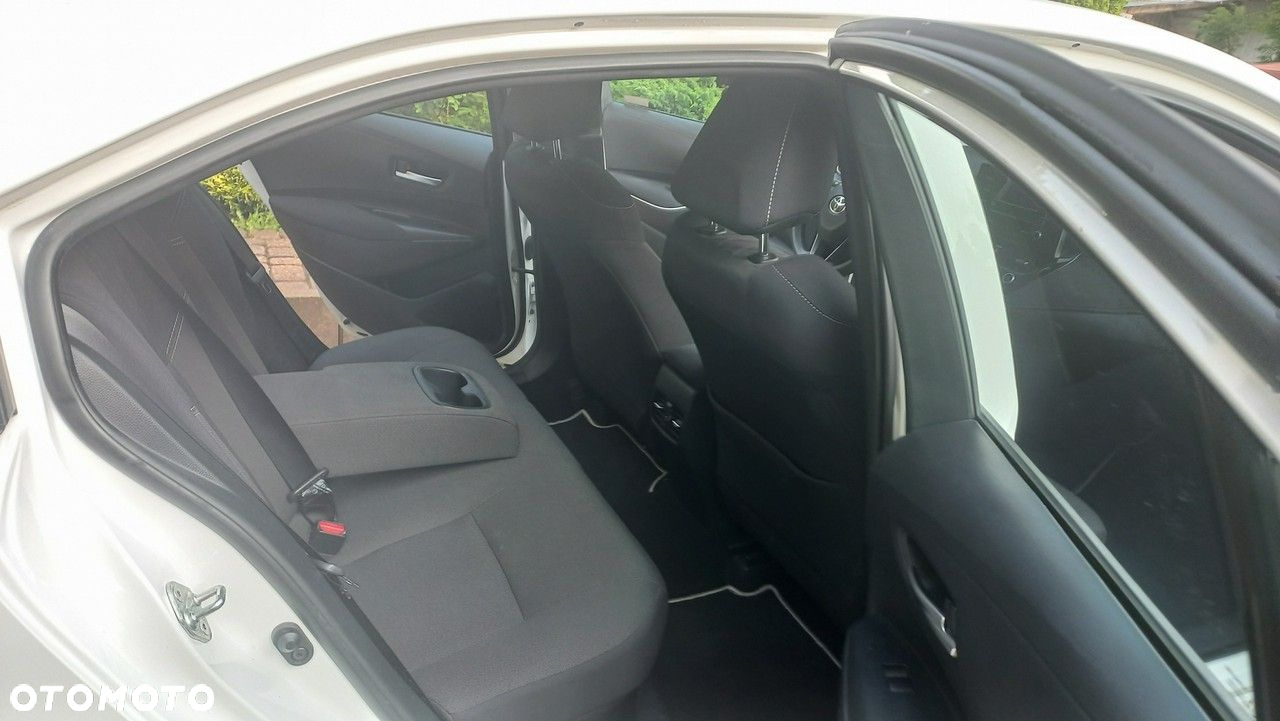 Toyota Corolla - 18
