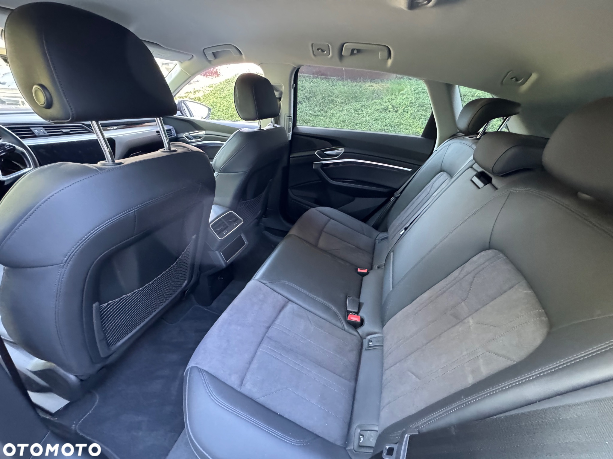Audi e-tron 55 Quattro S Line - 11