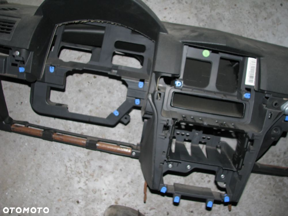 DESKA ROZDZIELCZA KONSOLA KOKPIT OPEL ASTRA III H EUROPA - 3