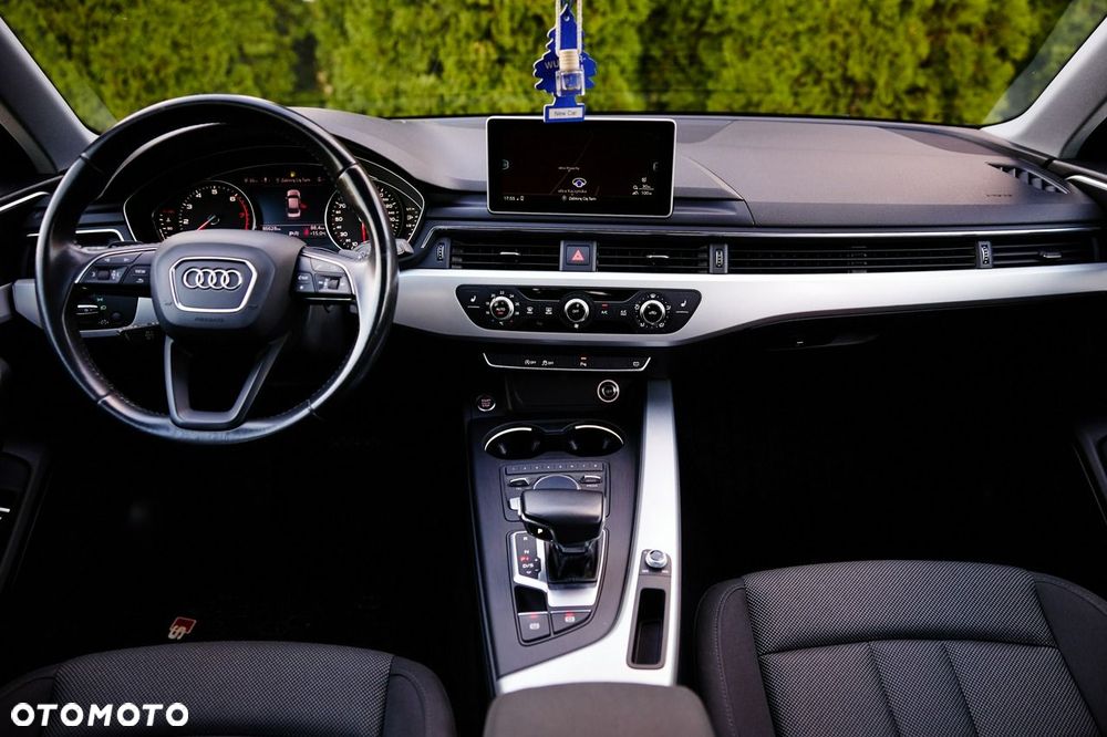 Audi A4 Limousine - 31