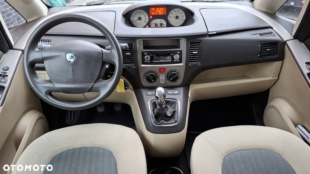 Lancia Musa 1.4 16v Platinum - 9