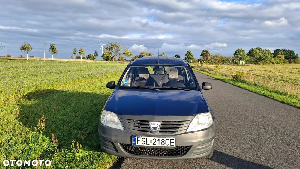 Dacia Logan 2009 photo 3