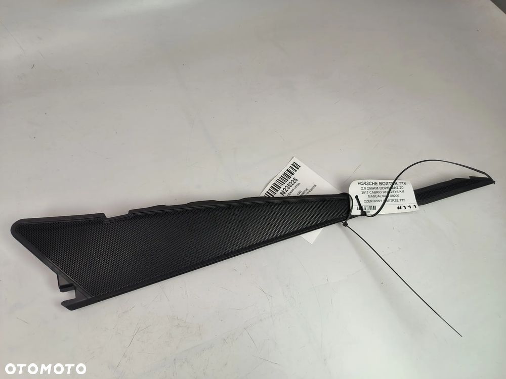 Osłony boczne tunelu środkowego  99155321700  99155321800  Porsche Boxtser 718  2017r. - 9