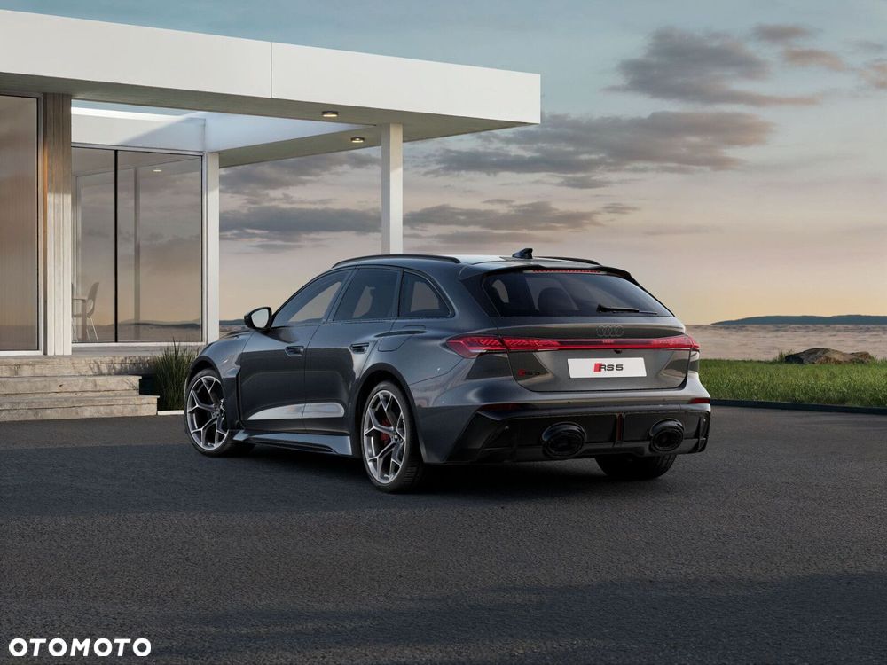 Audi RS5 Avant - 6