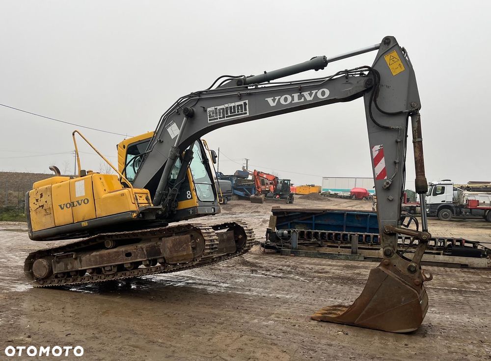 Volvo EC140BLC - 5