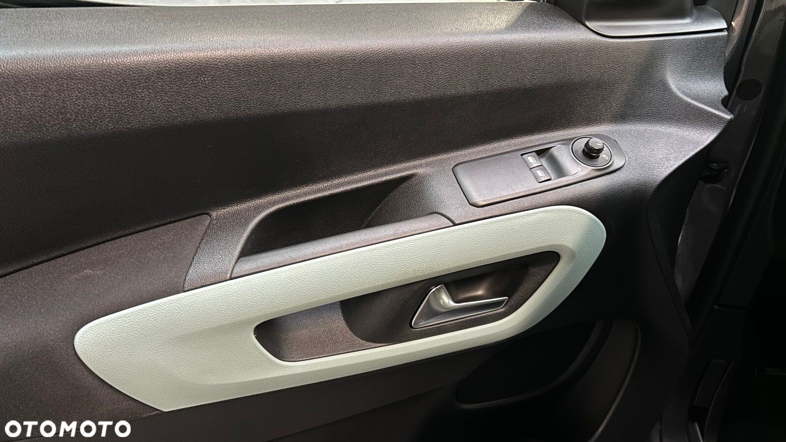 Citroën Berlingo M 1.2 PureTech Feel S&S - 15