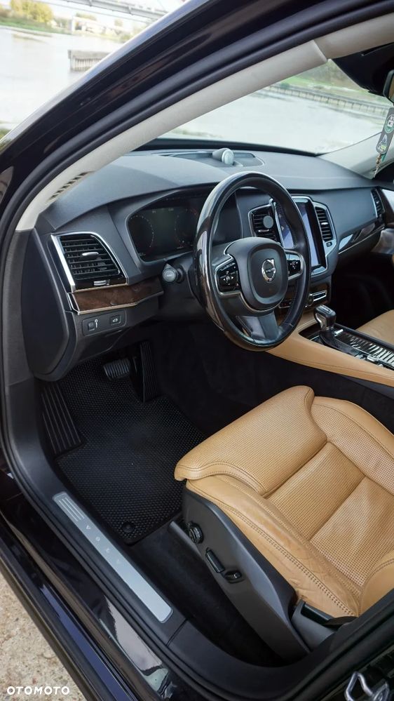 Volvo XC 90 - 14
