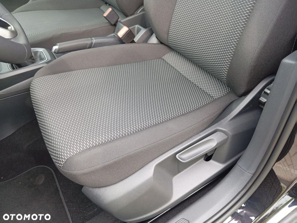Volkswagen T-Cross - 13