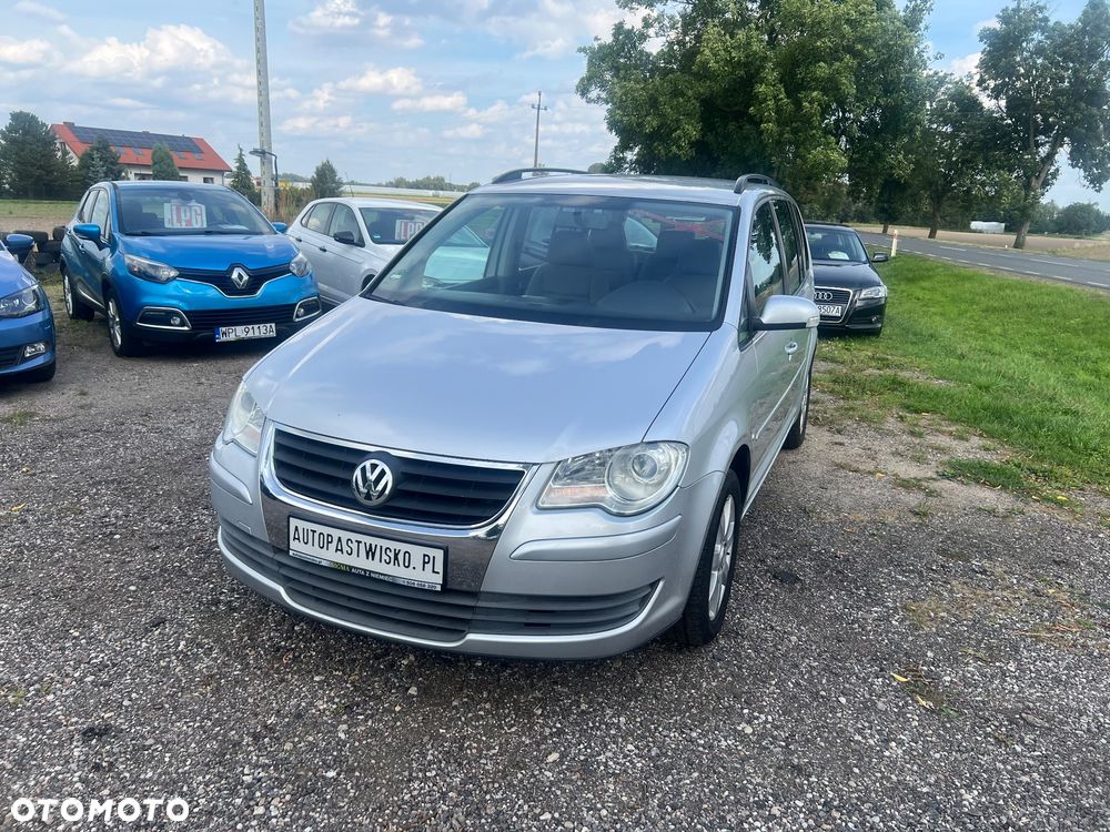 Volkswagen Touran - 3
