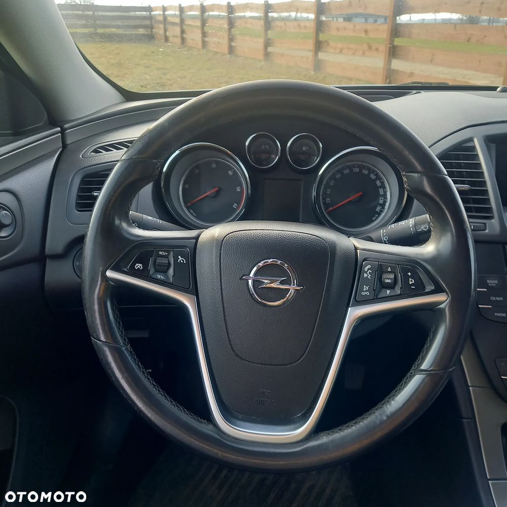 Opel Insignia - 16
