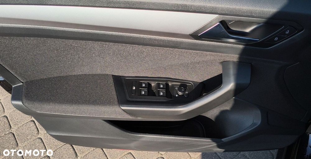 Volkswagen T-Roc 1.5 TSI Life DSG - 24