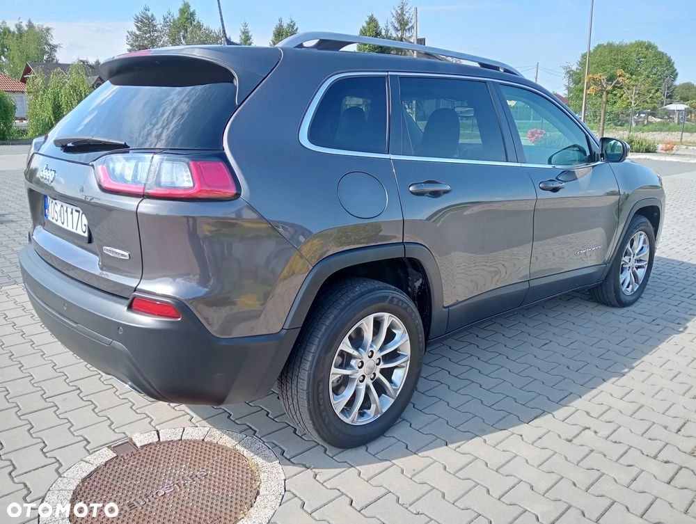 Jeep Cherokee - 5