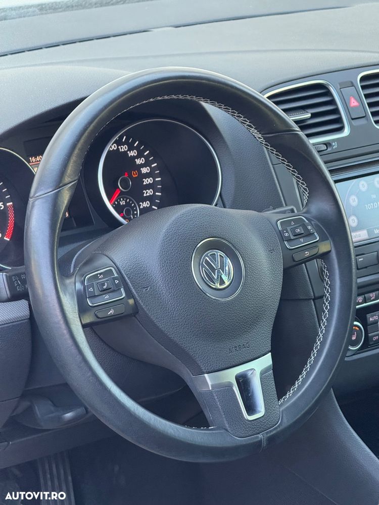 Volkswagen Golf 1.6 TDI DPF MATCH - 10