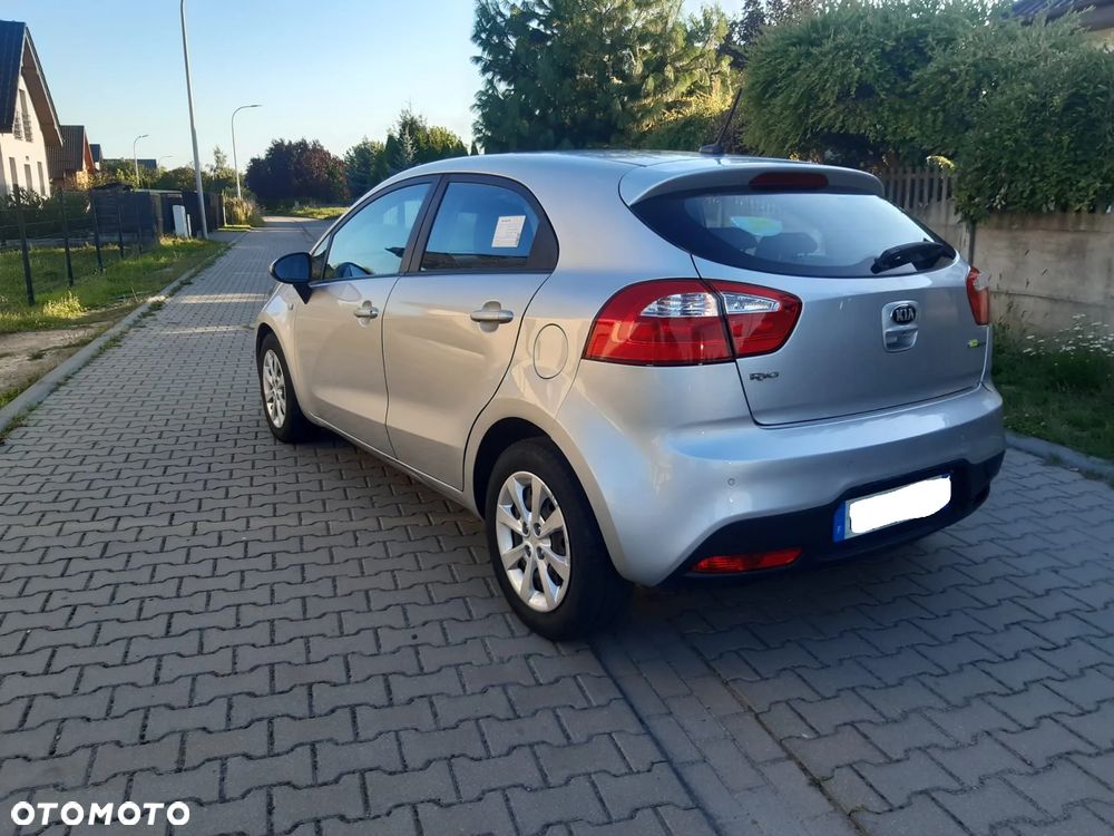 Kia Rio 1.1 CRDI Dream Team Edition - 7