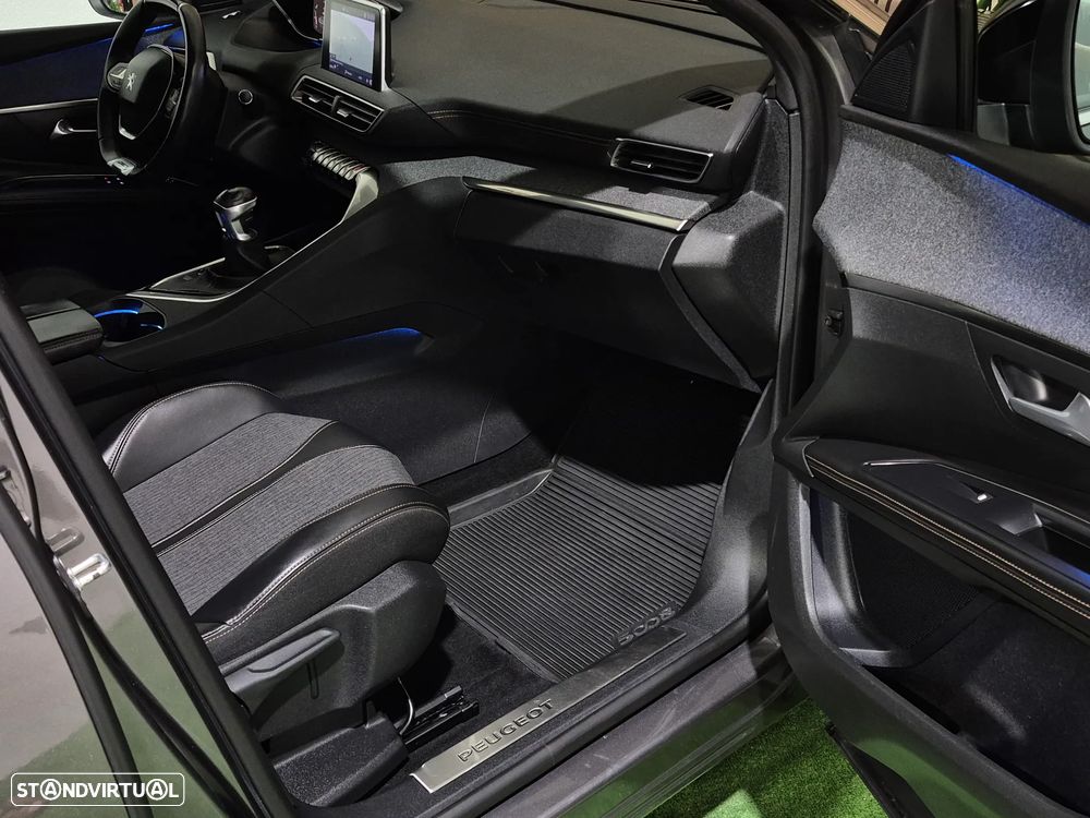 Peugeot 5008 1.6 BlueHDi GT Line - 33