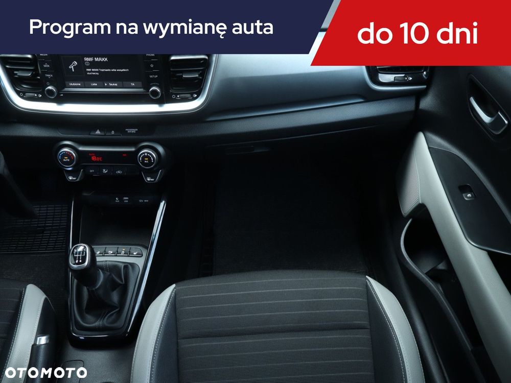 Kia Stonic - 10