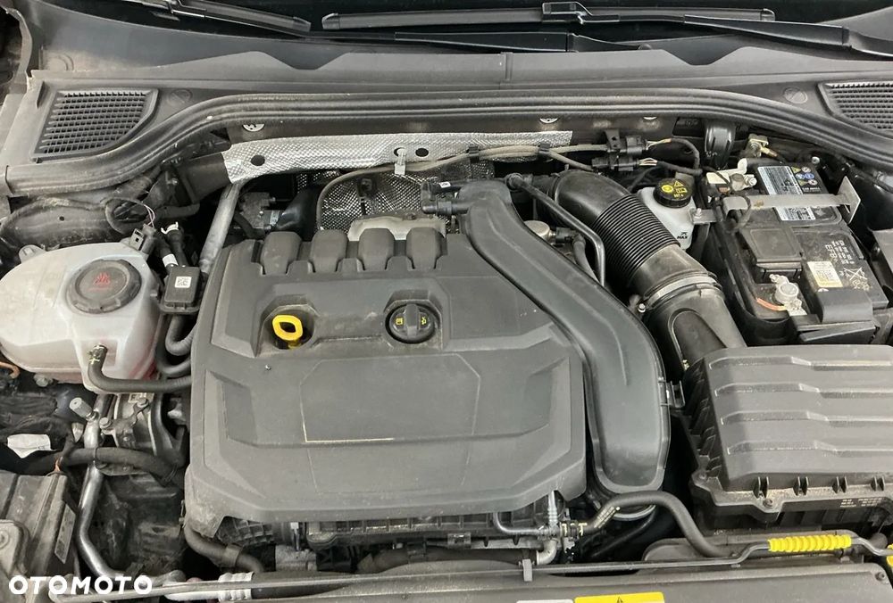 Volkswagen Golf 1.5 eTSI OPF DSG Style - 9