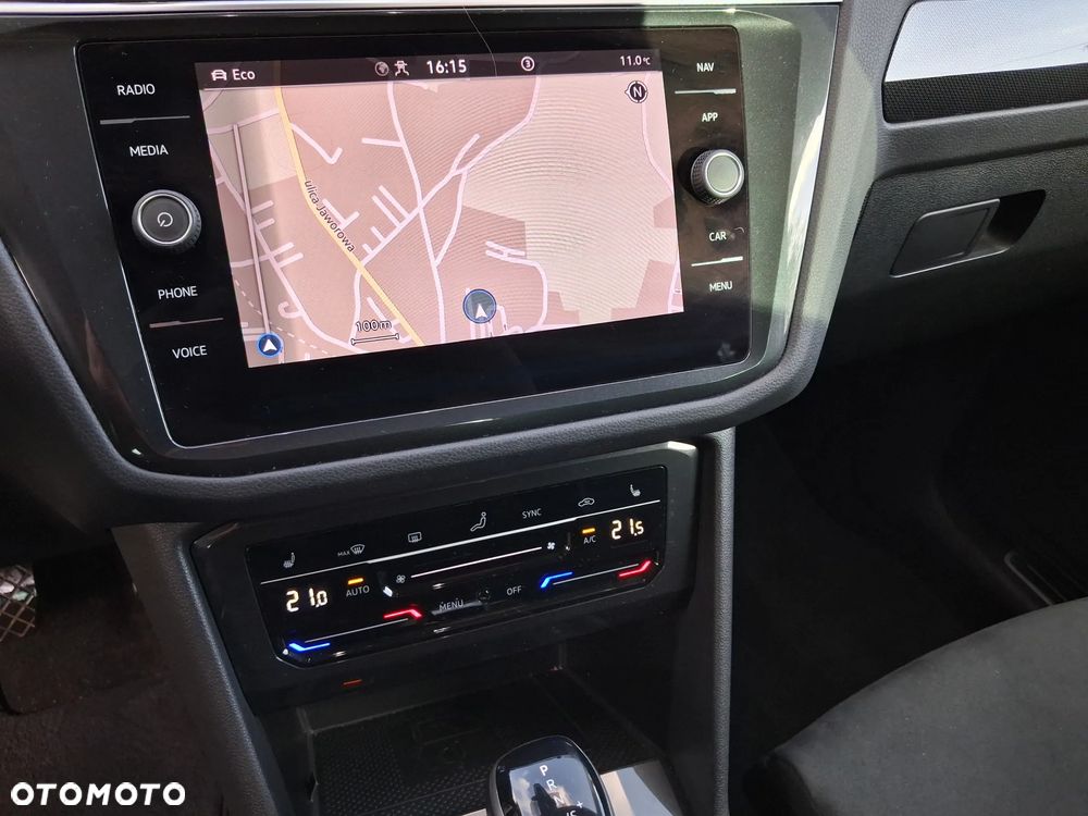 Volkswagen Tiguan 2.0 TDI Elegance DSG - 36