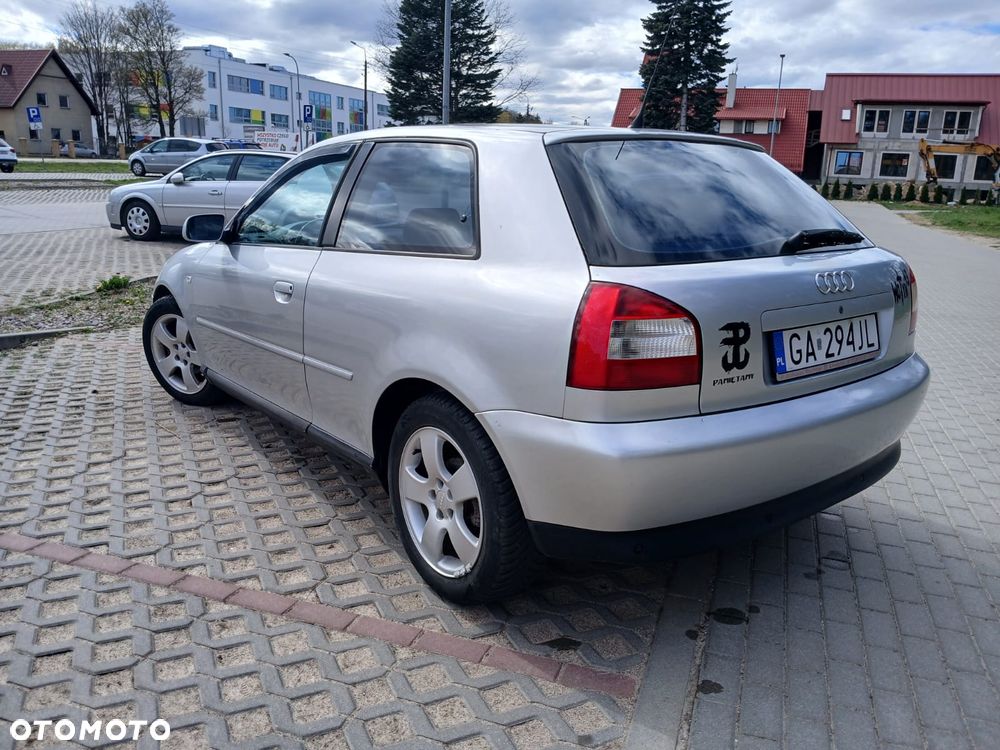 Audi A3 3-drzwiowe 1.6 S Line Sportpaket plus - 1