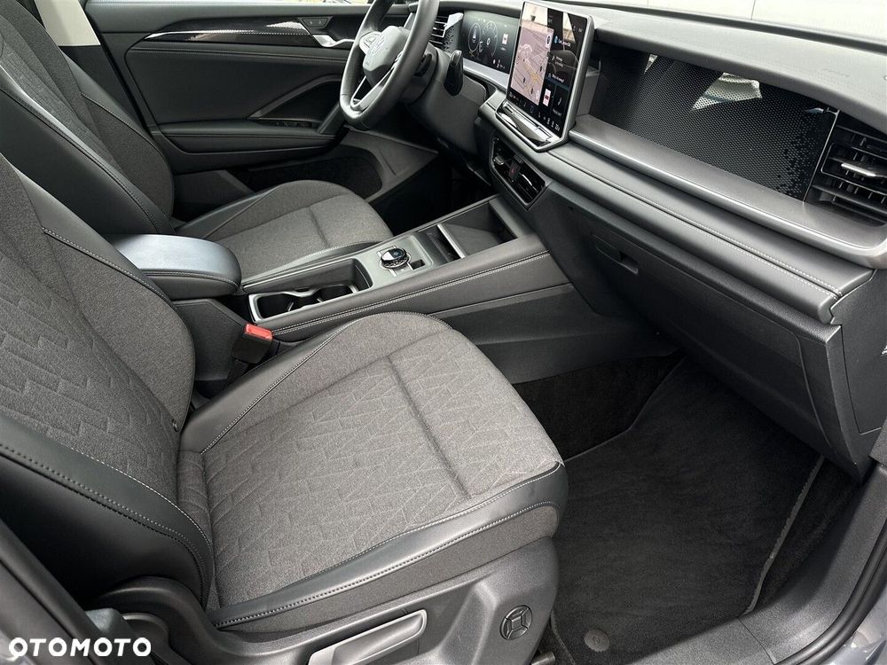 Volkswagen Tayron 1.5 eTSI mHEV Life DSG - 8