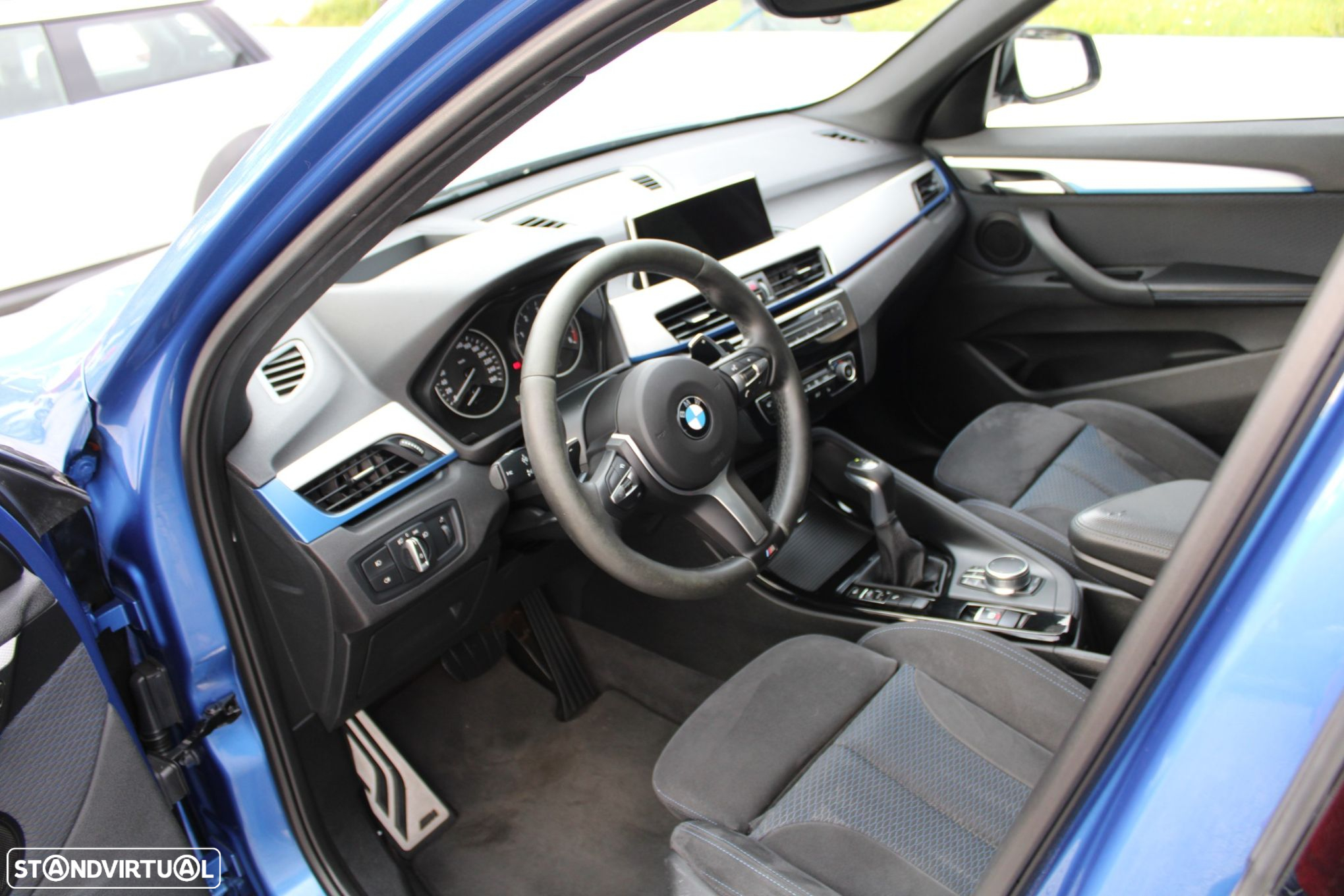 BMW X1 18 d sDrive Auto Pack M - 4