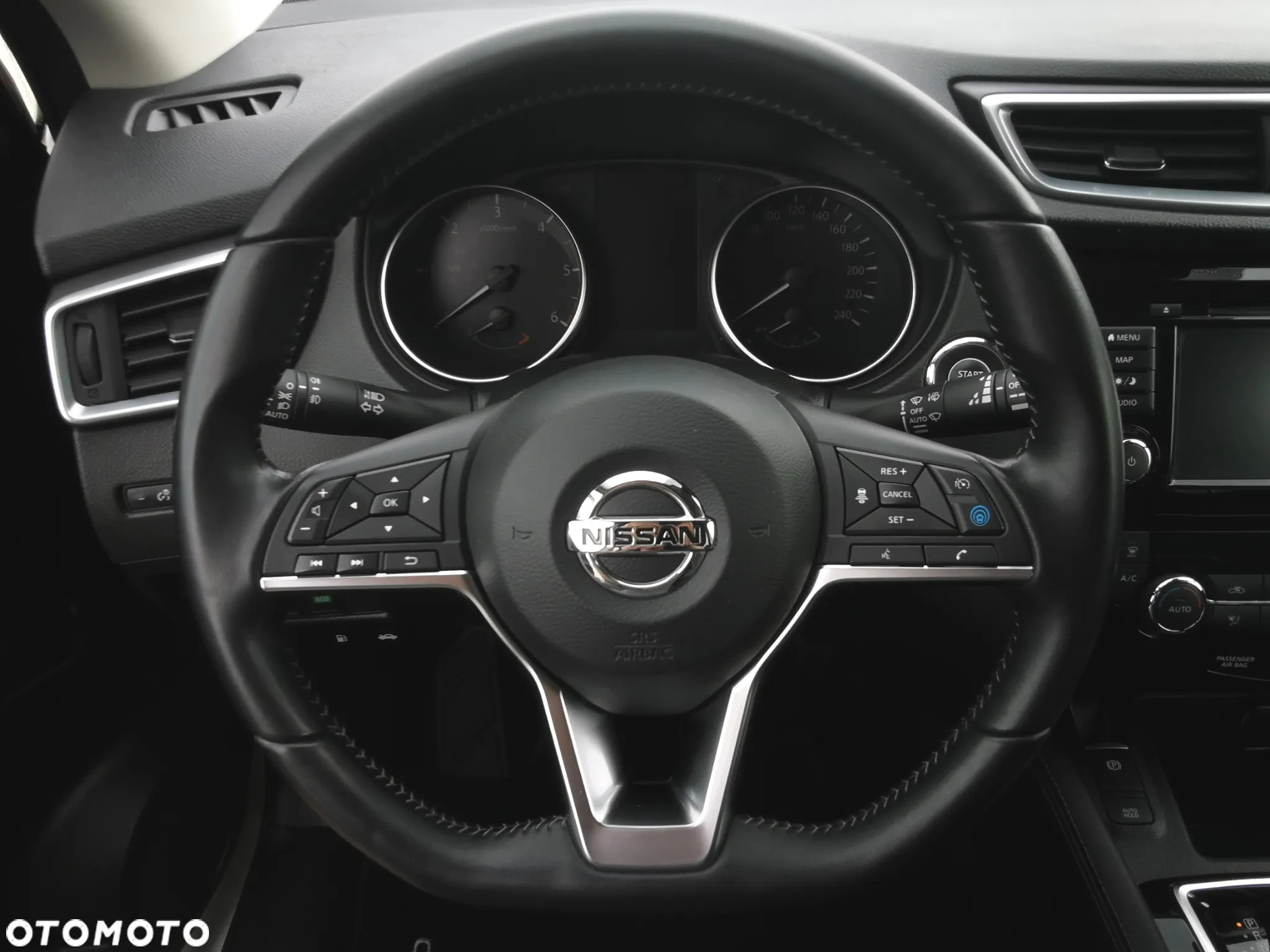 Nissan Qashqai 1.7 dCi 4x4 N-Style Xtronic - 29