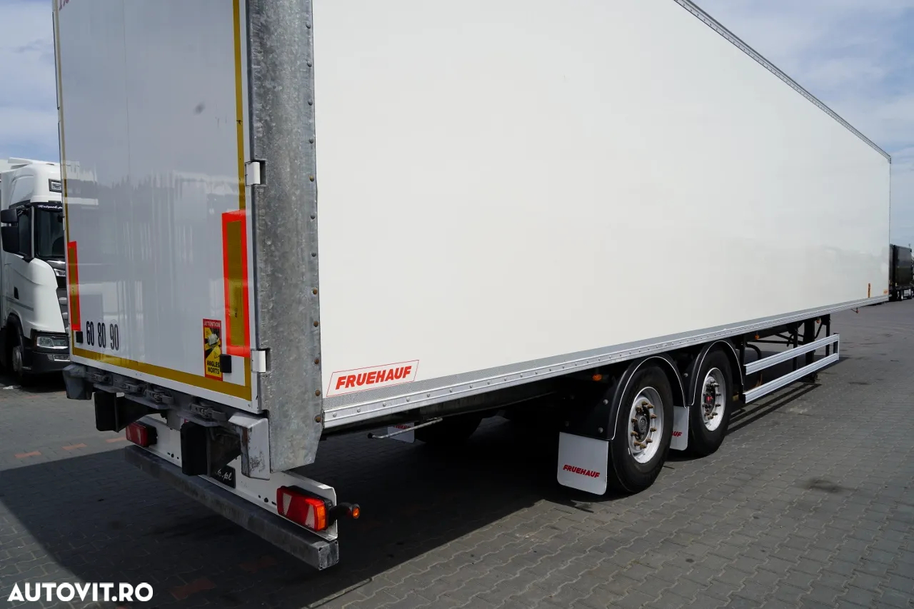 Fruehauf CONTAINER / KOFFER / AXE SAF / 2 AXE / PODEA RESISTENTĂ: ȘINĂ DIN SCADĂ - 13