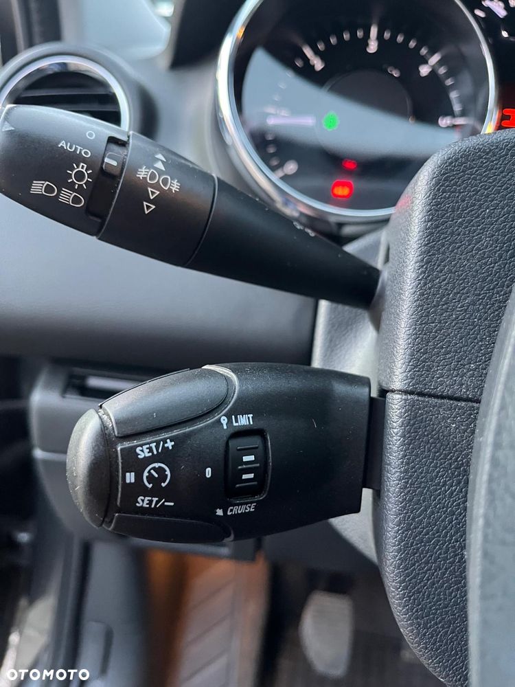 Peugeot 3008 HDi 150 Allure - 29
