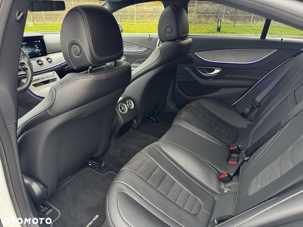 Mercedes-Benz CLS 300 d 4Matic 9G-TRONIC AMG Line - 6