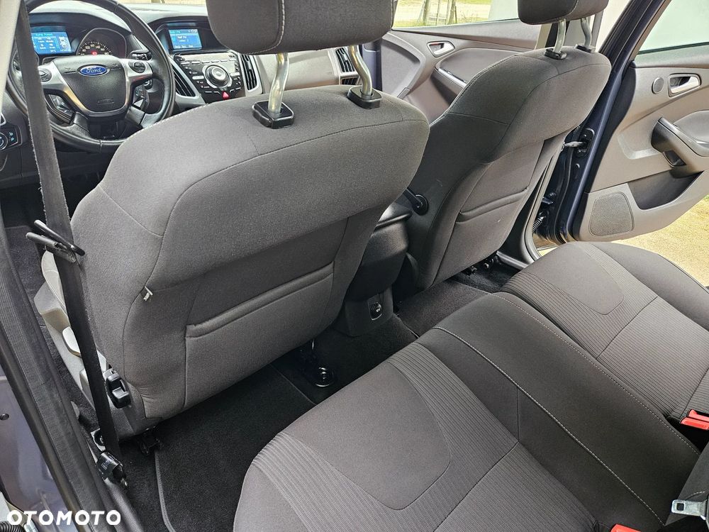 Ford Focus 1.6 Titanium - 35