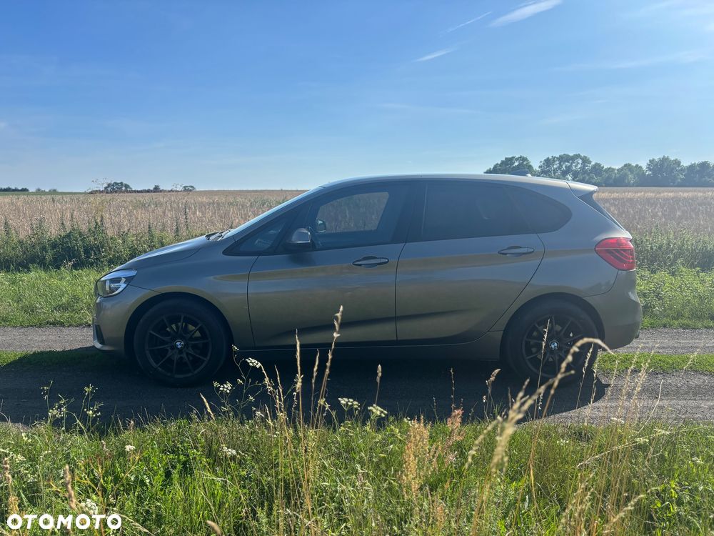 BMW Seria 2 216d - 2