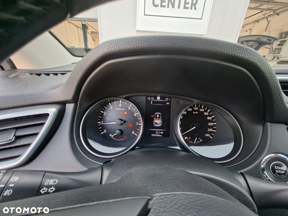 Nissan Qashqai 1.2 DIG-T Tekna EU6 - 26