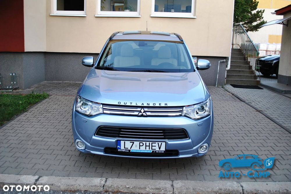 Mitsubishi Outlander Instyle NAVI + - 14