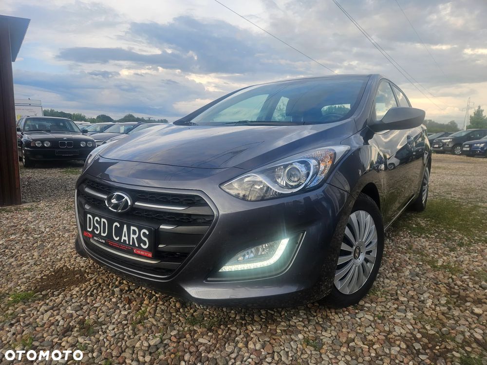 Hyundai i30 blue 1.6 CRDi Style - 2