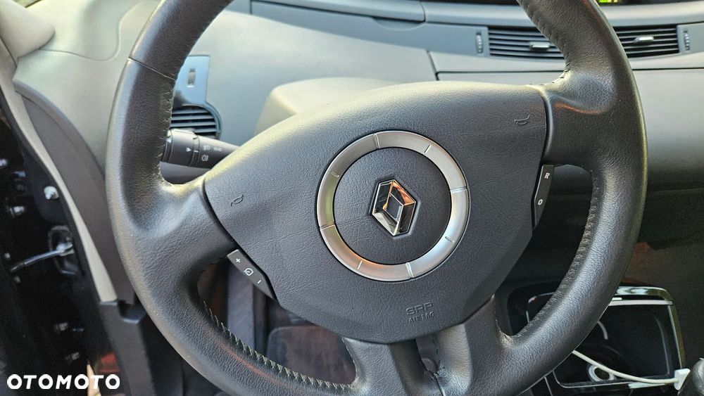 Renault Grand Espace 2.0 dCi 150 FAP Celsium - 27