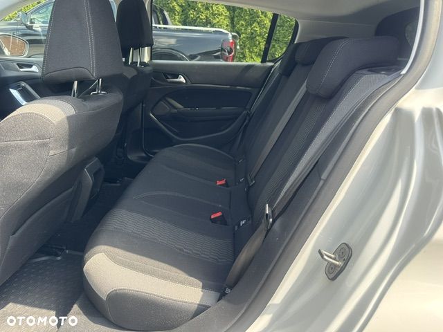 Peugeot 308 - 22