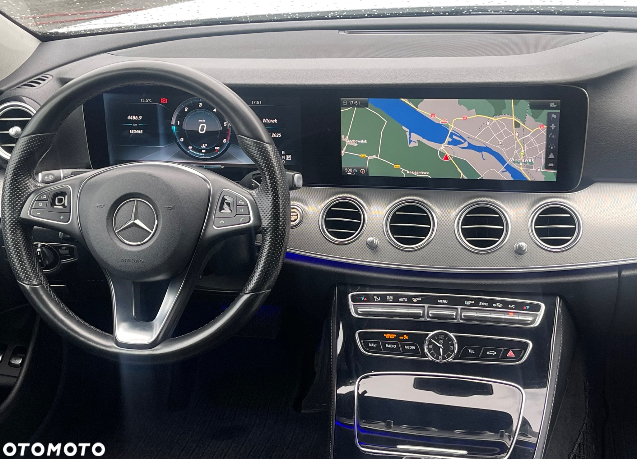 Mercedes-Benz Klasa E 220 d 9G-TRONIC - 12