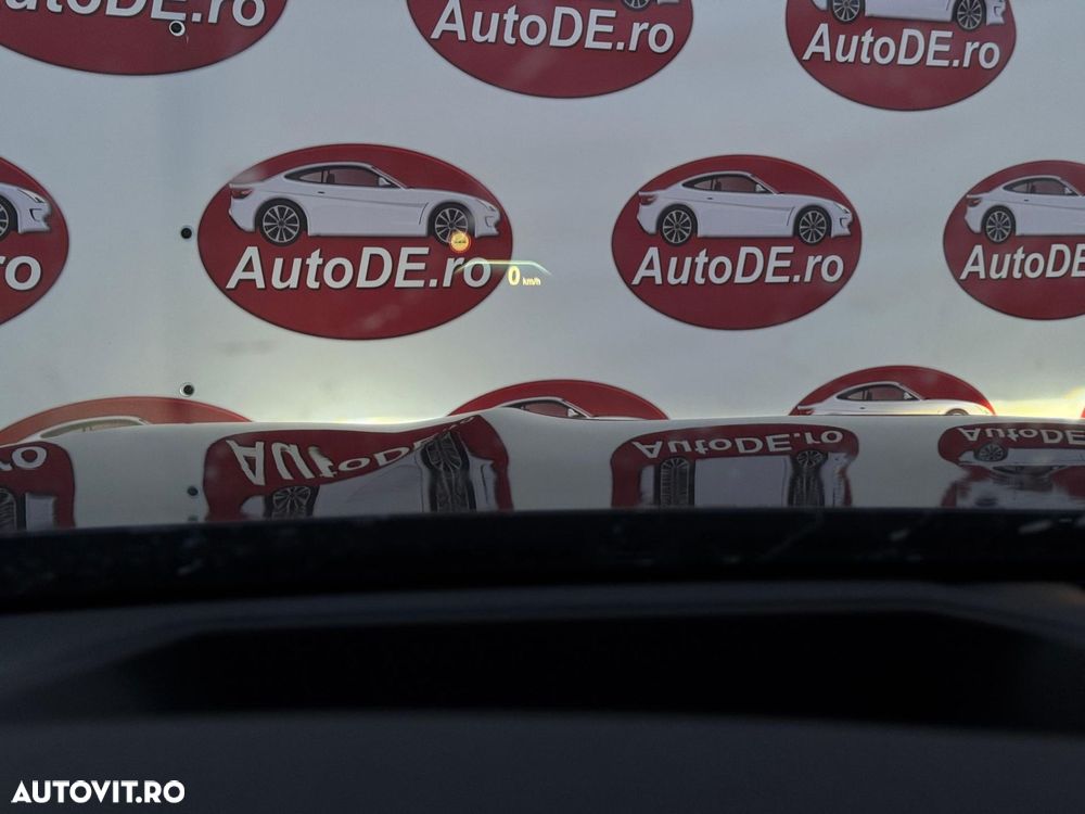 BMW Seria 7 740e iPerformance - 28