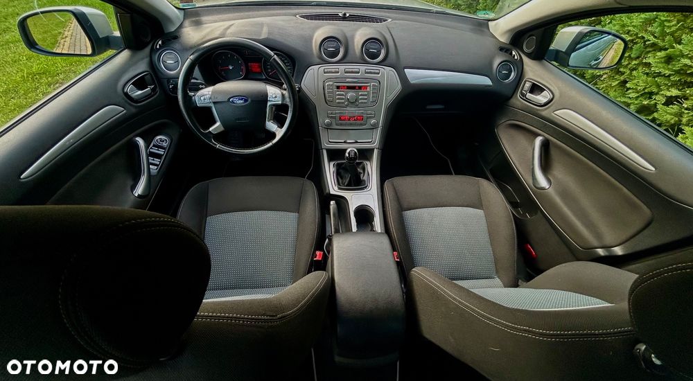 Ford Mondeo 1.6 Trend - 5