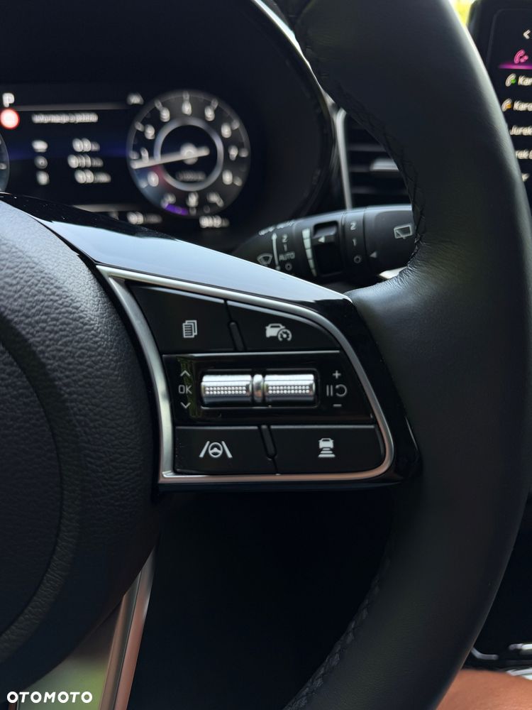 Kia XCeed 1.5 T-GDI Business Line DCT - 13