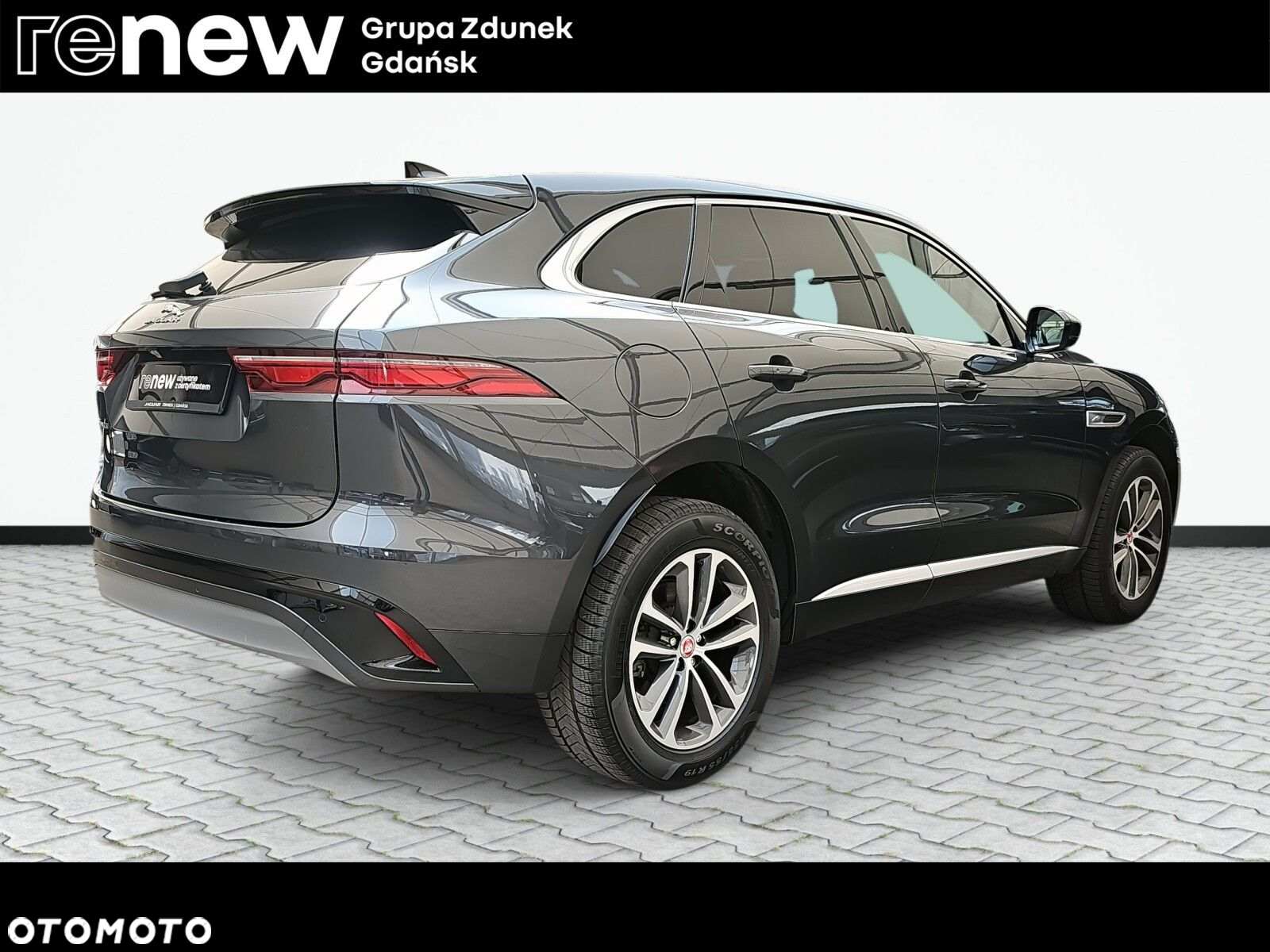 Jaguar F-Pace - 6
