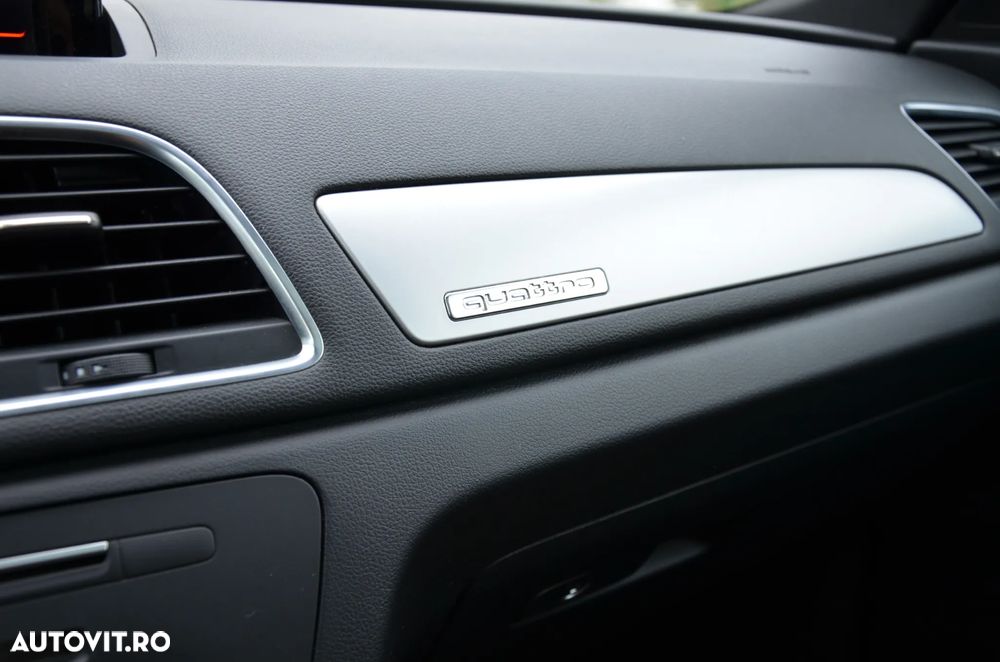 Audi Q3 2.0 TFSI Quattro Stronic Design - 25