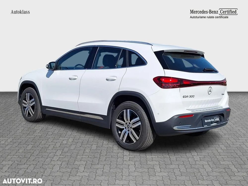 Mercedes-Benz EQA 300 4MATIC - 5
