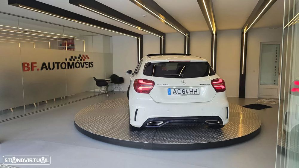 Mercedes-Benz A 200 d AMG Line - 16