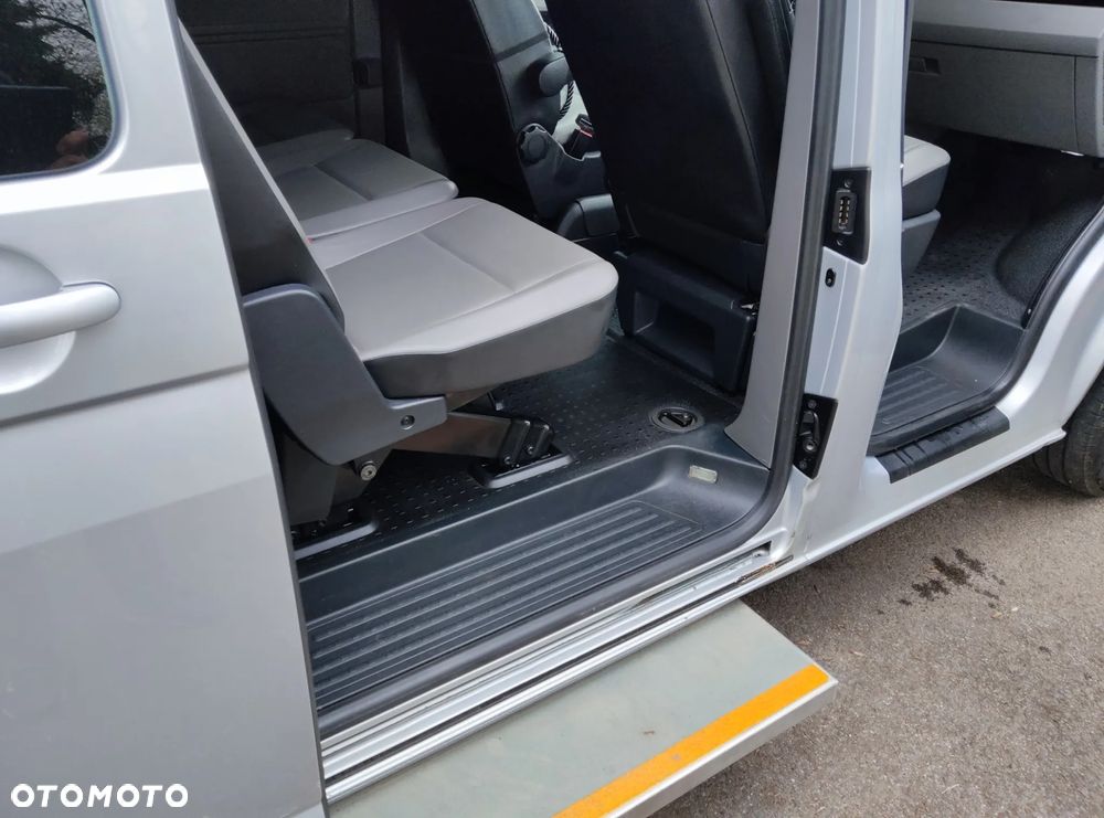 Volkswagen Caravelle 2.0 TDI L2 Highline 4Motion DSG - 10