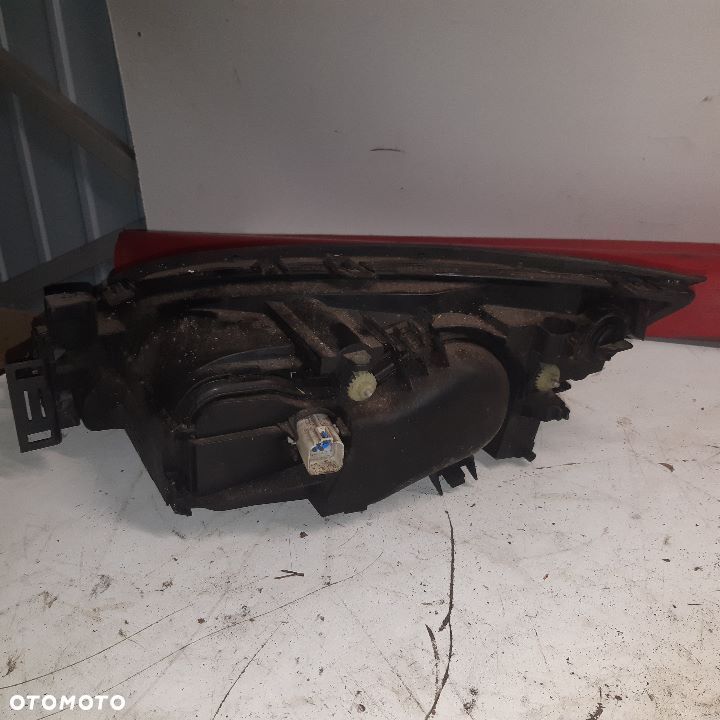 lampa przednia prawa Mondeo MK3 - 4