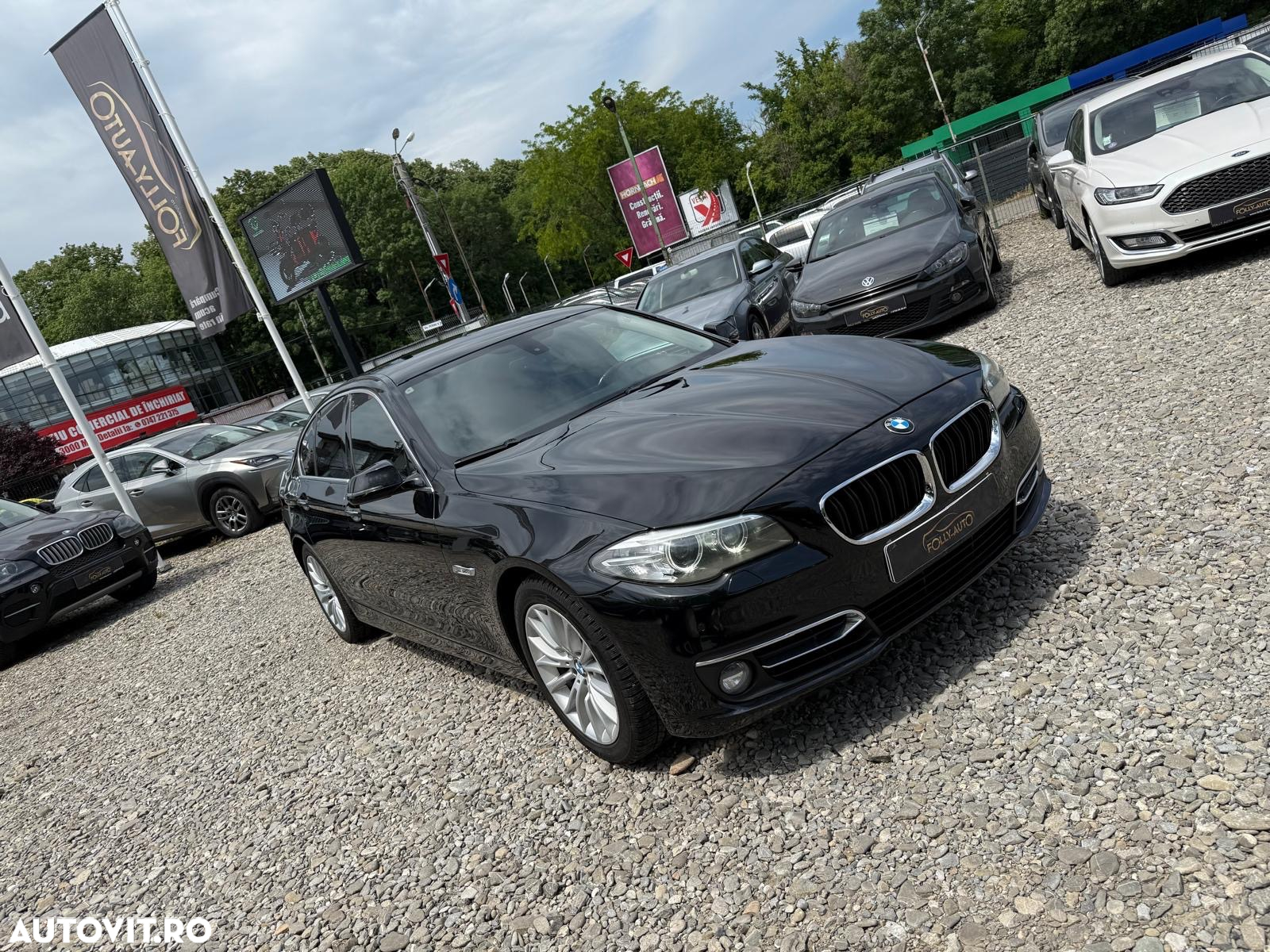 BMW Seria 5 520d Aut. Luxury Line - 29