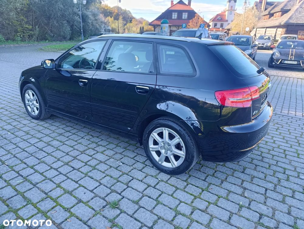 Audi A3 Sportback 1.6 TDI Attraction - 11