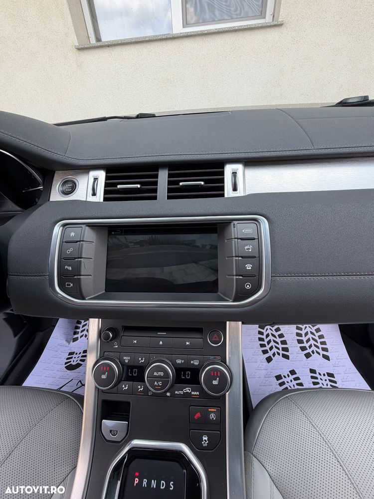 Land Rover Range Rover Evoque - 26